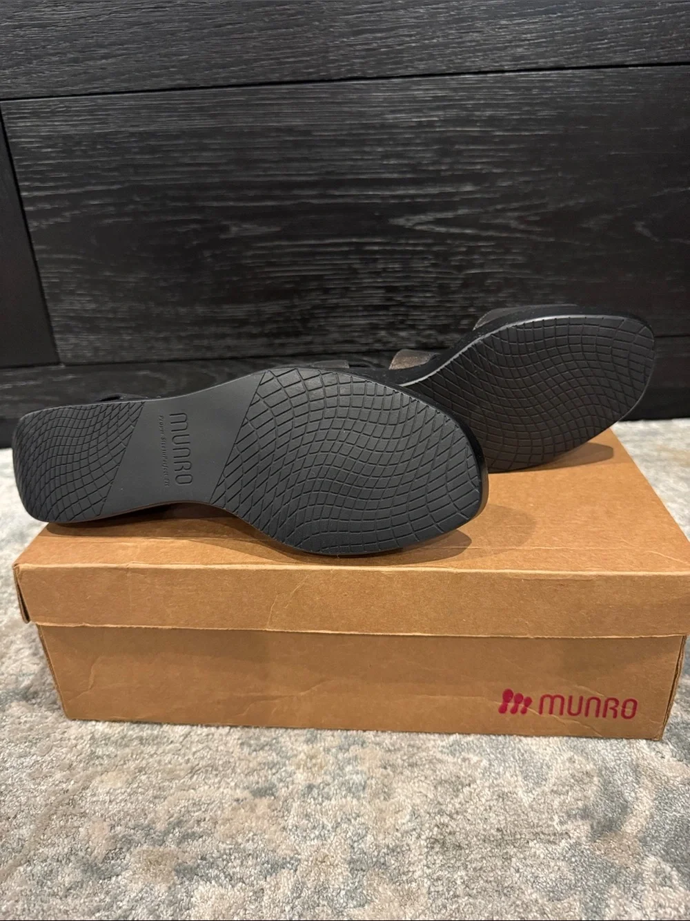 Munro Metallic Black Velcro Strap Sandals - Picture 5 of 6